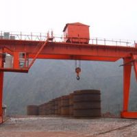 沈陽(yáng)雙梁吊鉤門式起重機(jī)
